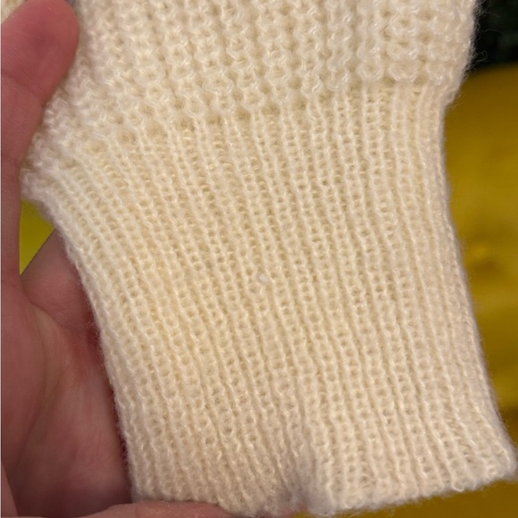 BiBi Fall Delicate‎ Cream Sweater with Flowers Size S but oversized NWOT - Picture 11 of 14